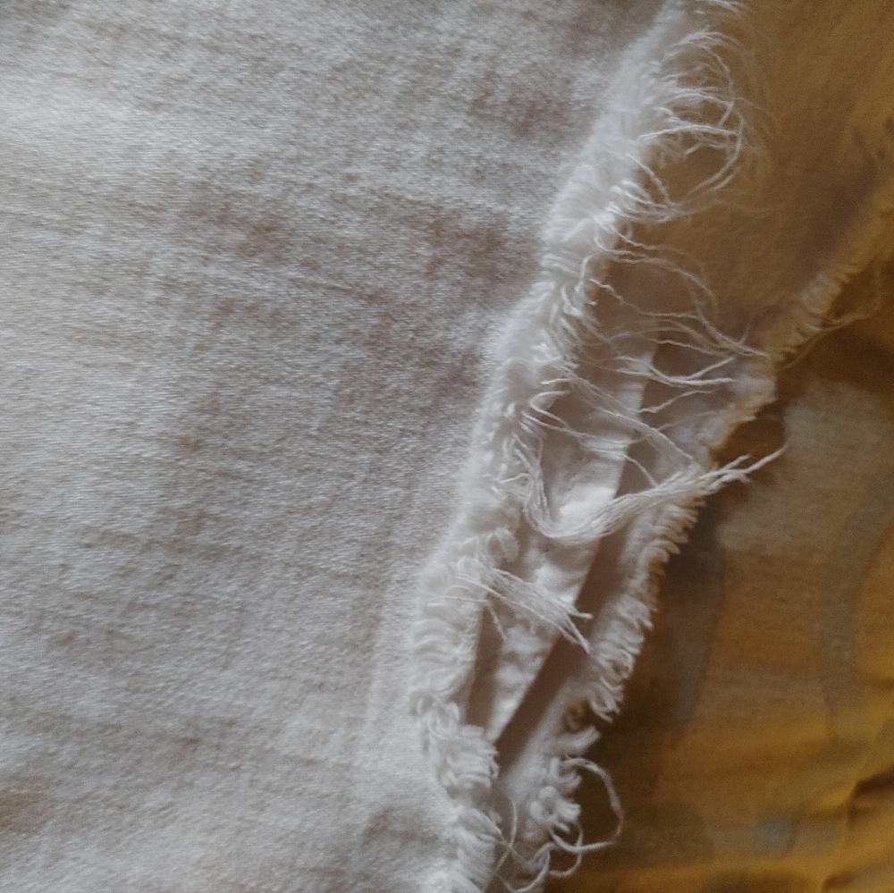 2/$50 Aritzia Talula White shorts - Picture 8 of 9